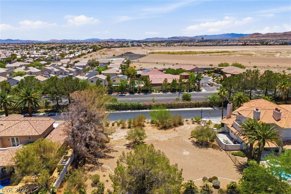 20 Innisbrook, Las Vegas, NV 89113