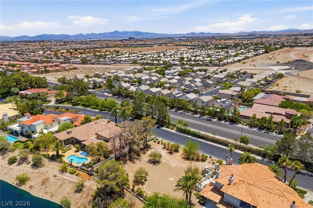 20 Innisbrook, Las Vegas, NV 89113