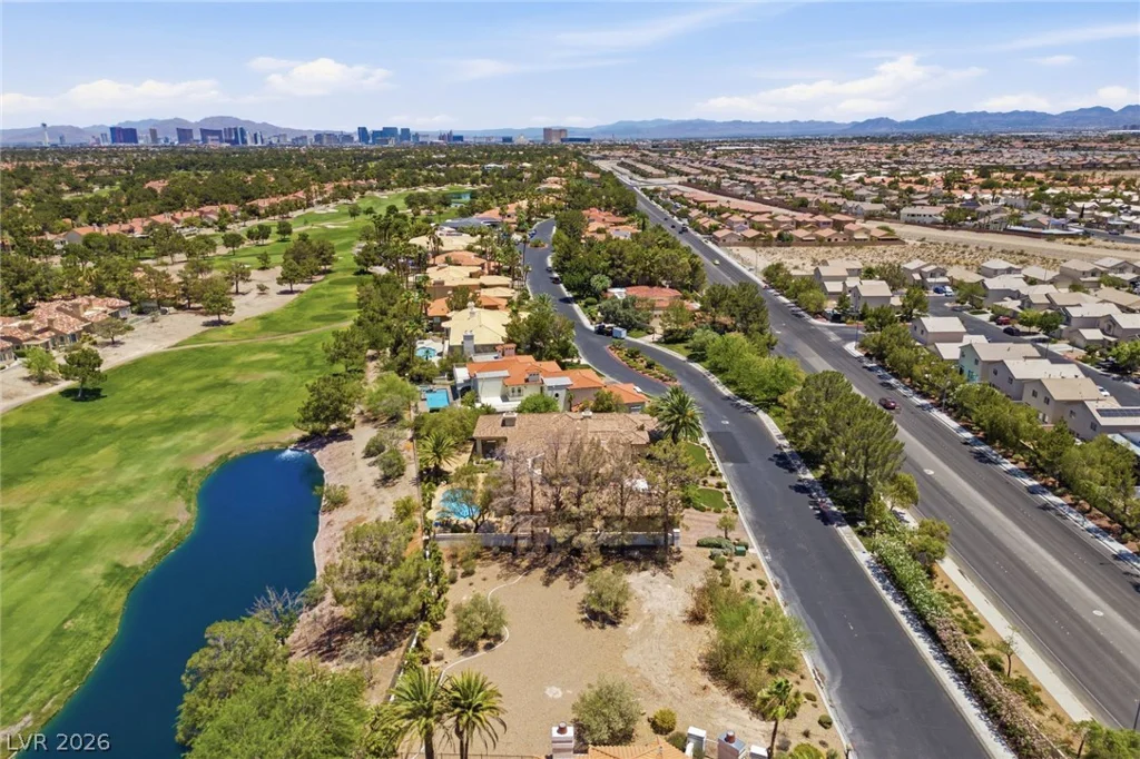 20 Innisbrook, Las Vegas, NV 89113