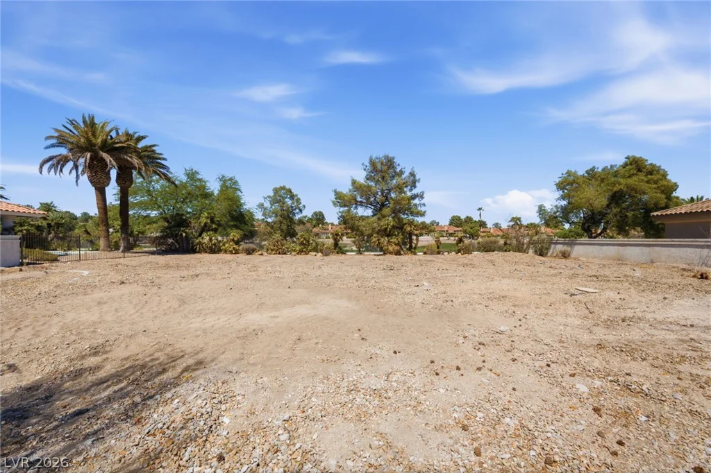 20 Innisbrook, Las Vegas, NV 89113