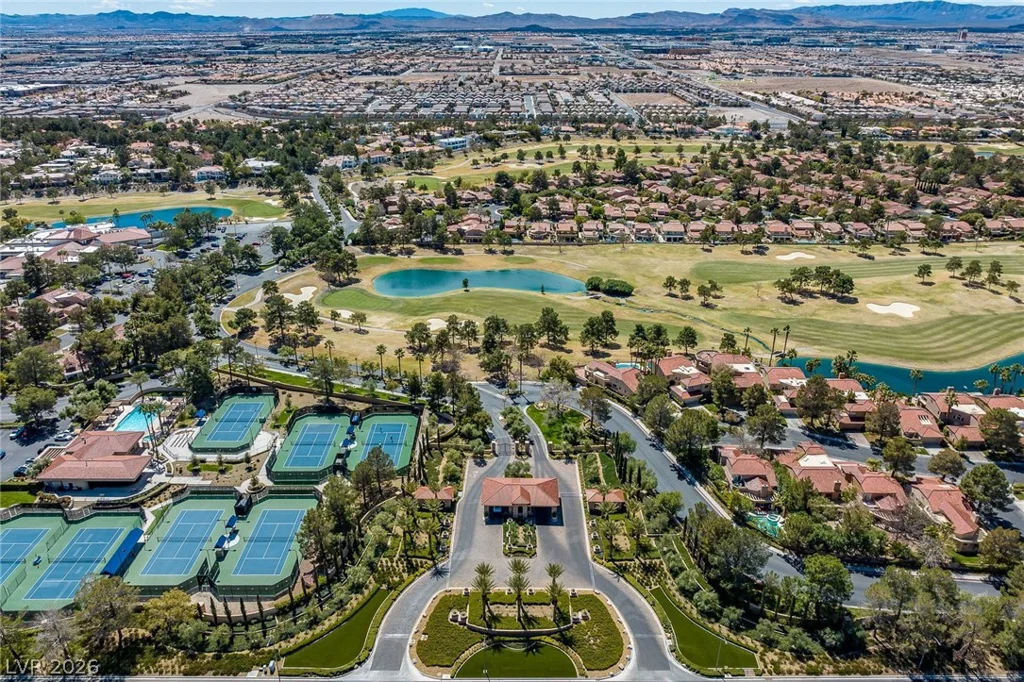 20 Innisbrook, Las Vegas, NV 89113
