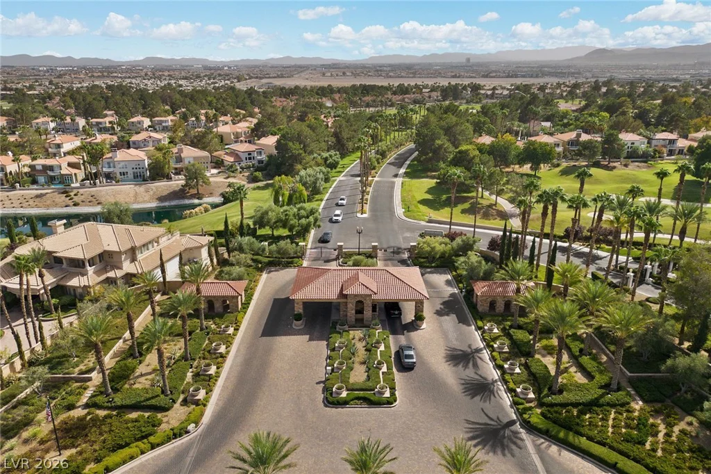 20 Innisbrook, Las Vegas, NV 89113