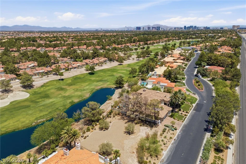 20 Innisbrook, Las Vegas, NV 89113