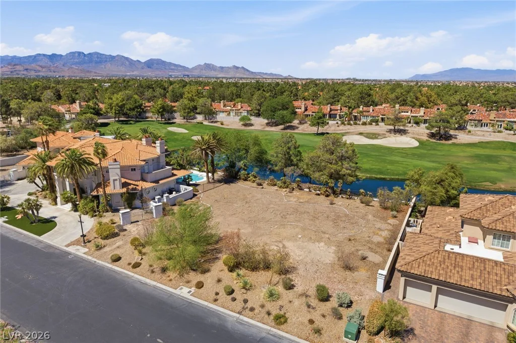 20 Innisbrook, Las Vegas, NV 89113