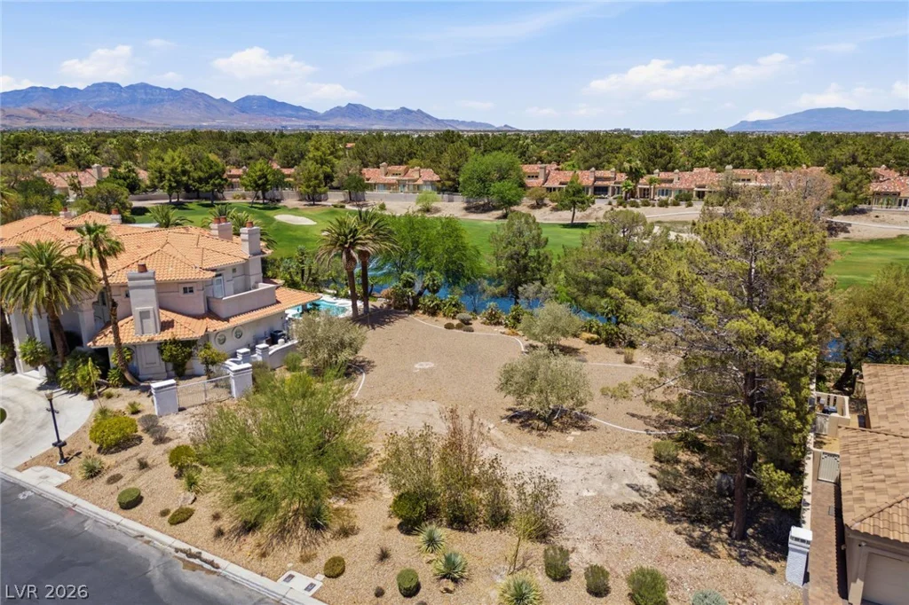 20 Innisbrook, Las Vegas, NV 89113