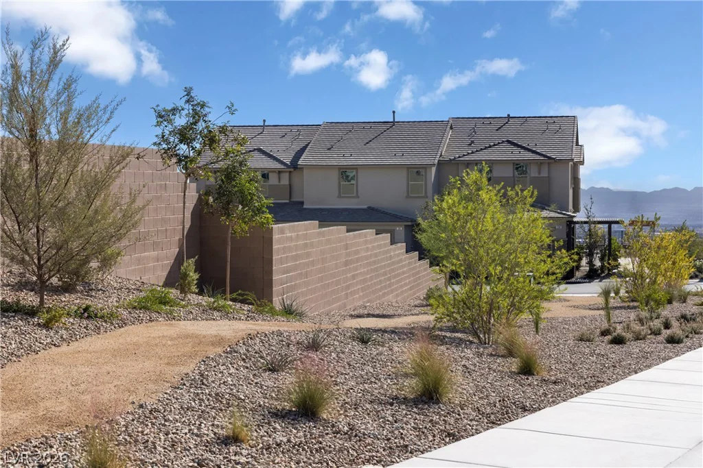 144 Sundial Bridge, Las Vegas, NV 89138