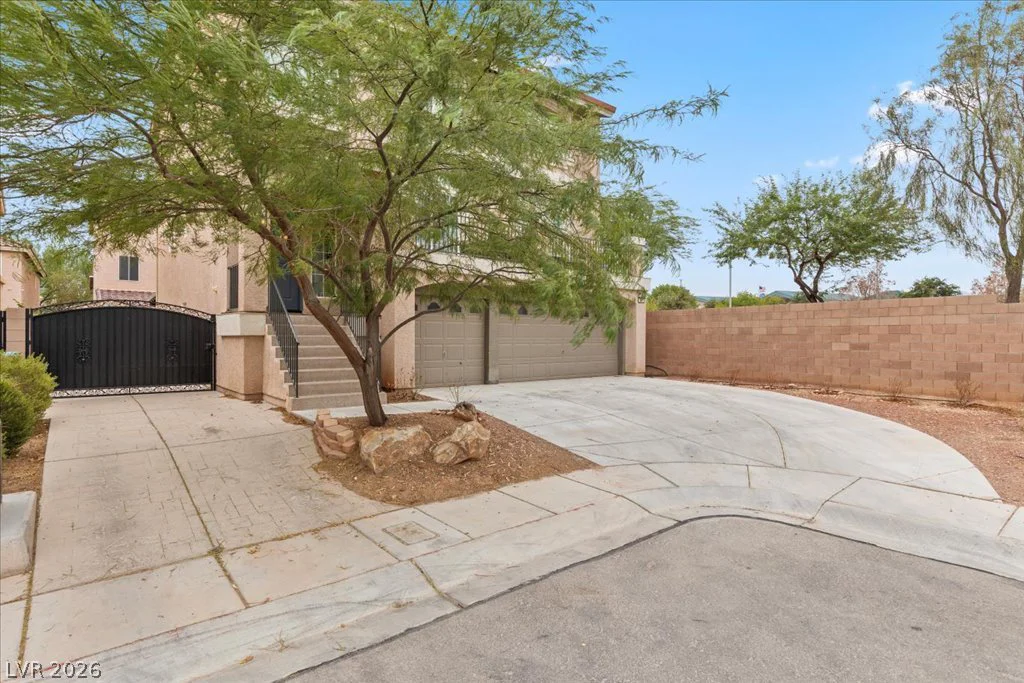 5493 Ledgewood Creek, Las Vegas, NV 89141