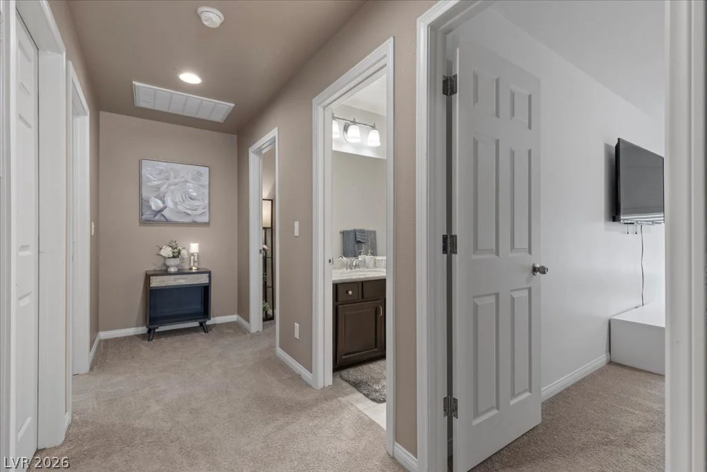 5493 Ledgewood Creek, Las Vegas, NV 89141