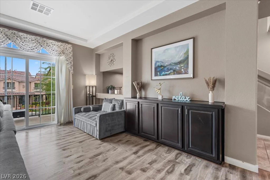 5493 Ledgewood Creek, Las Vegas, NV 89141