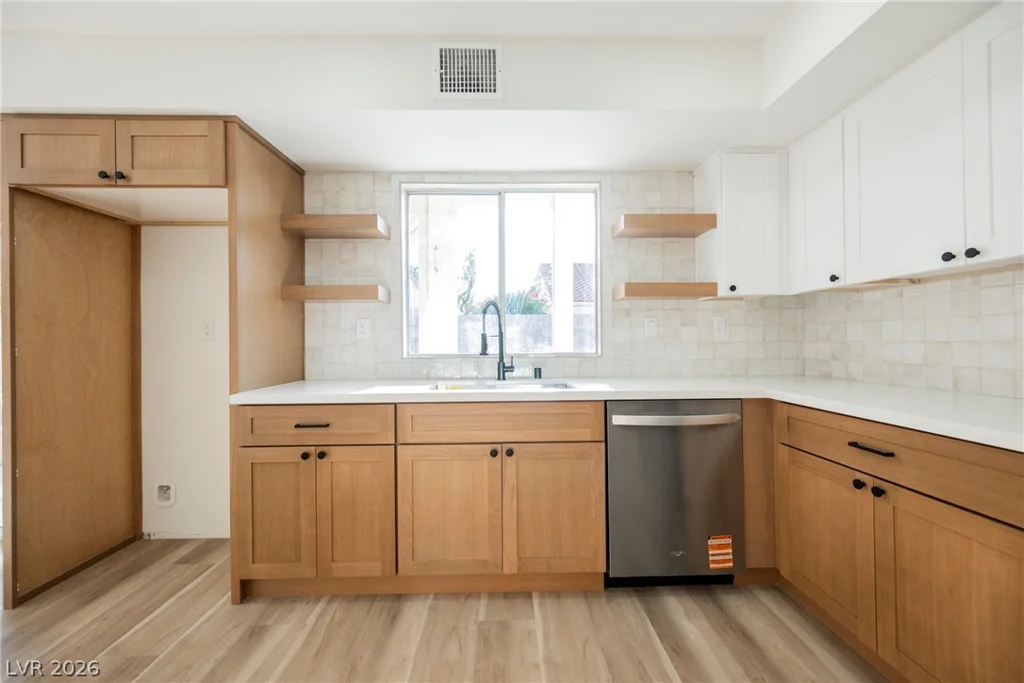 21 Megan, Henderson, NV 89074