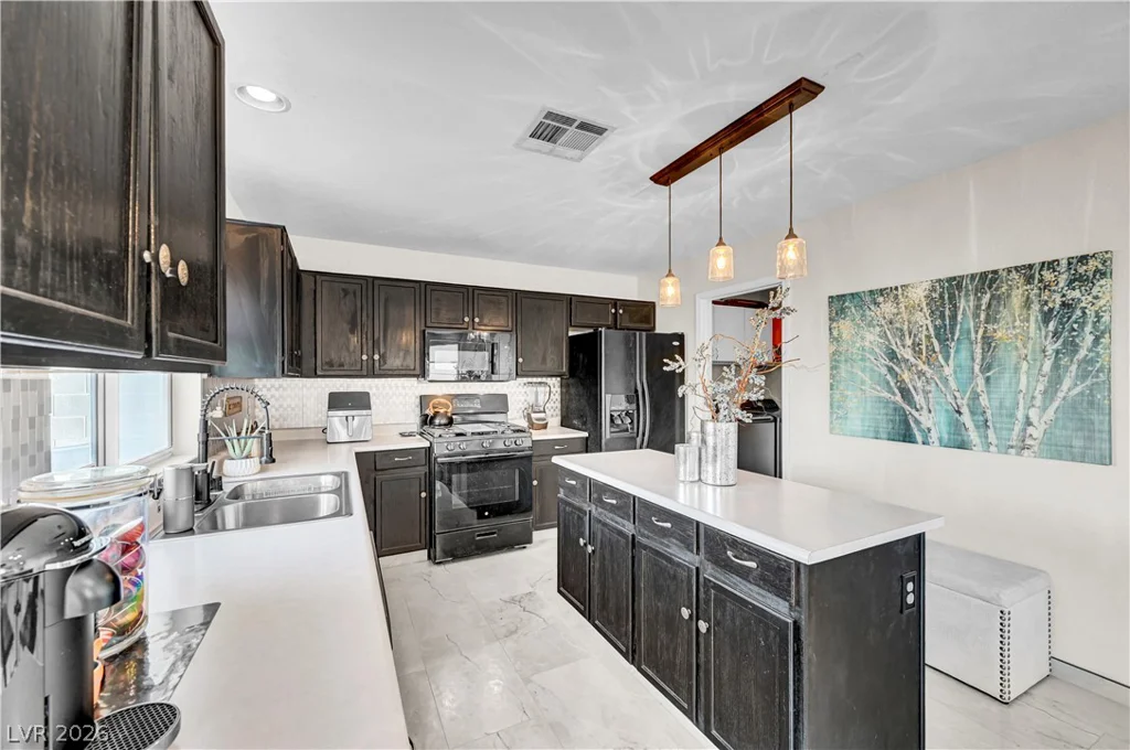 6320 Winter Valley, Las Vegas, NV 89130