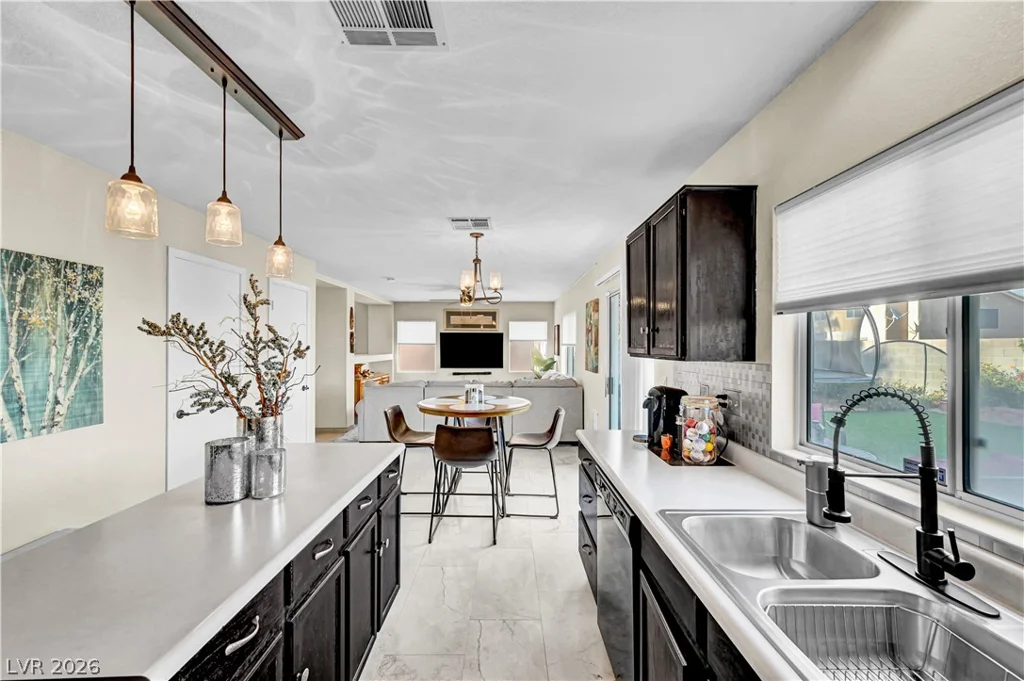6320 Winter Valley, Las Vegas, NV 89130