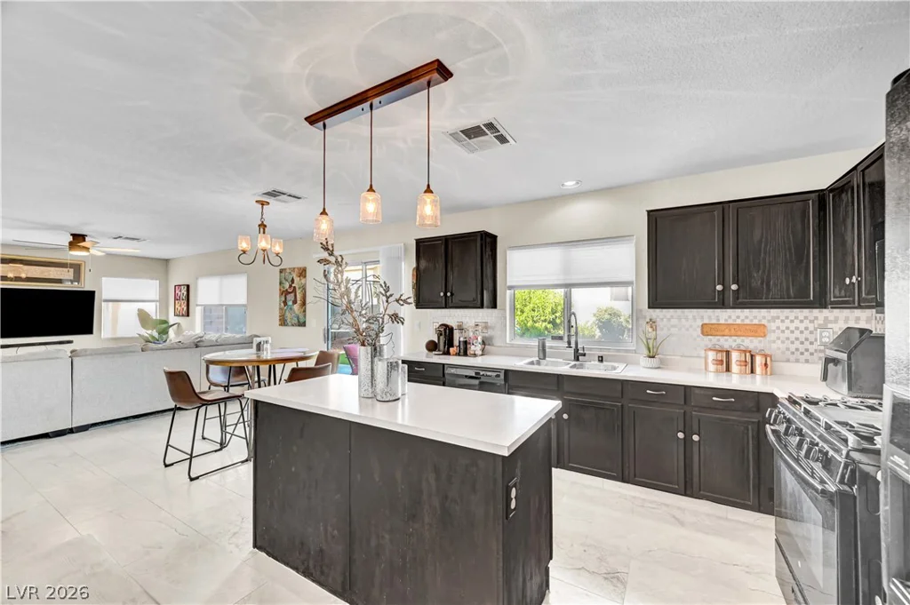 6320 Winter Valley, Las Vegas, NV 89130
