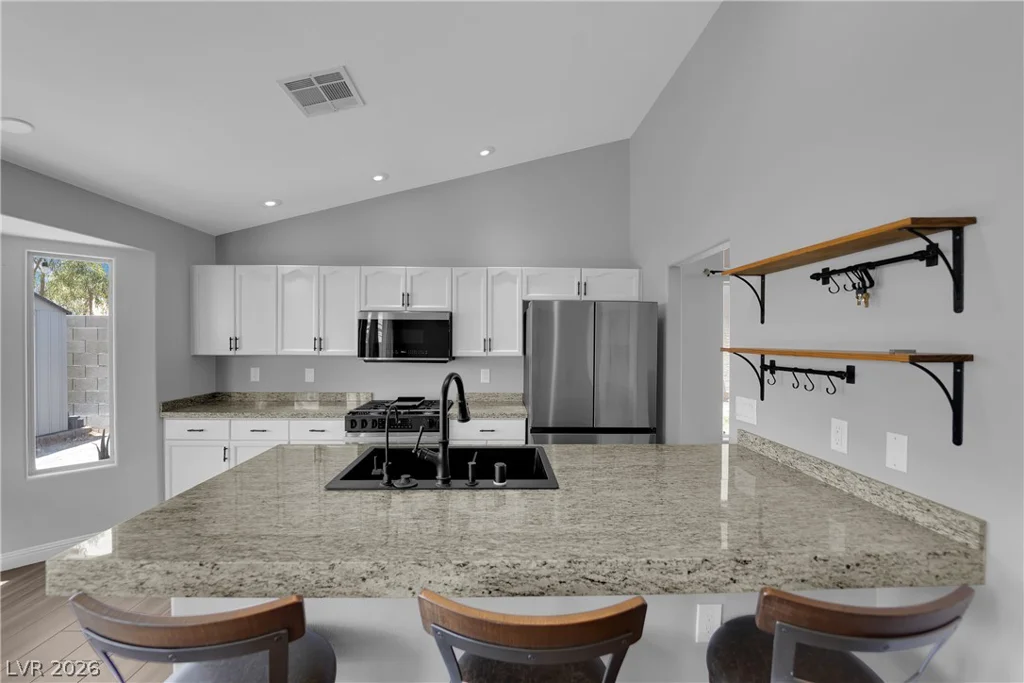 7729 White Grass, Las Vegas, NV 89131