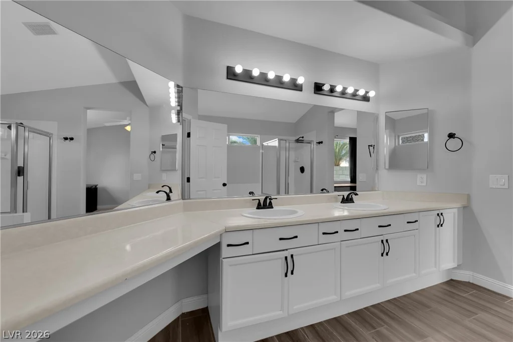 7729 White Grass, Las Vegas, NV 89131