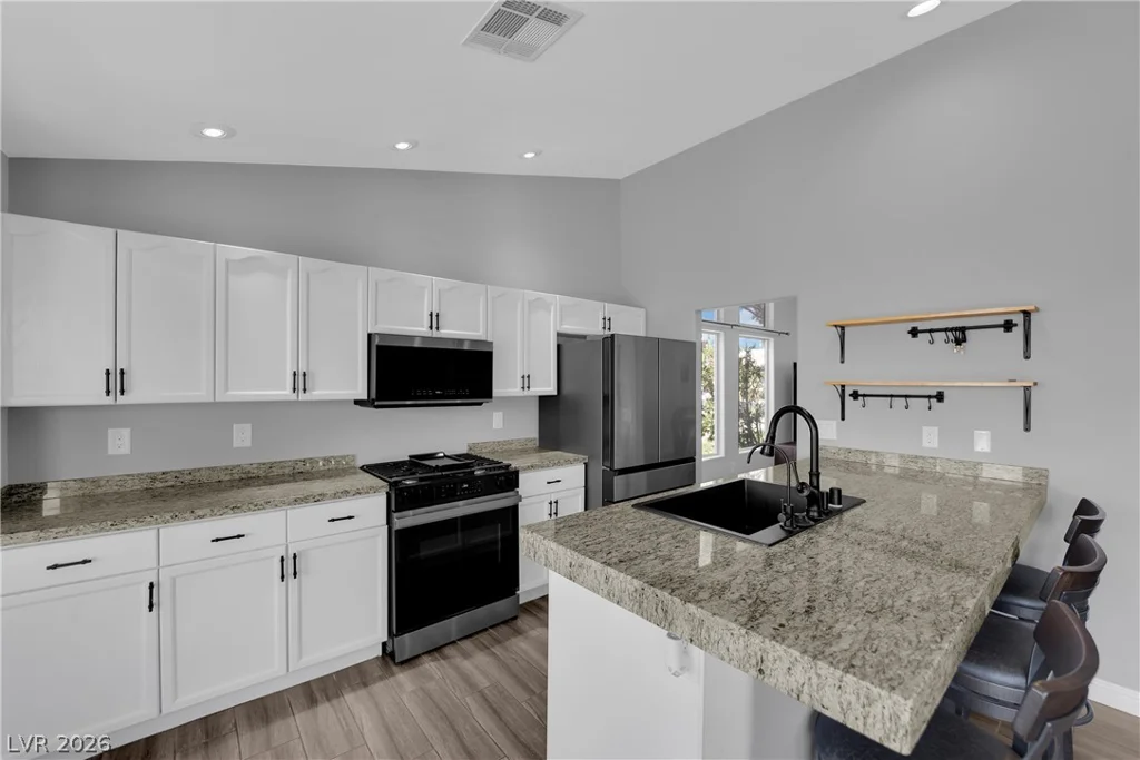 7729 White Grass, Las Vegas, NV 89131