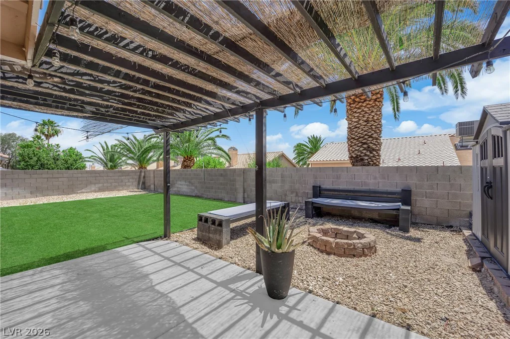 7729 White Grass, Las Vegas, NV 89131