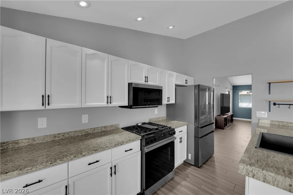 7729 White Grass, Las Vegas, NV 89131