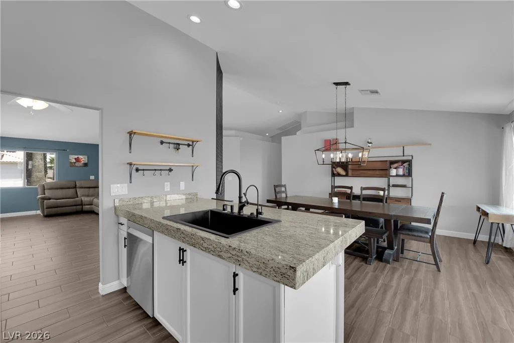 7729 White Grass, Las Vegas, NV 89131