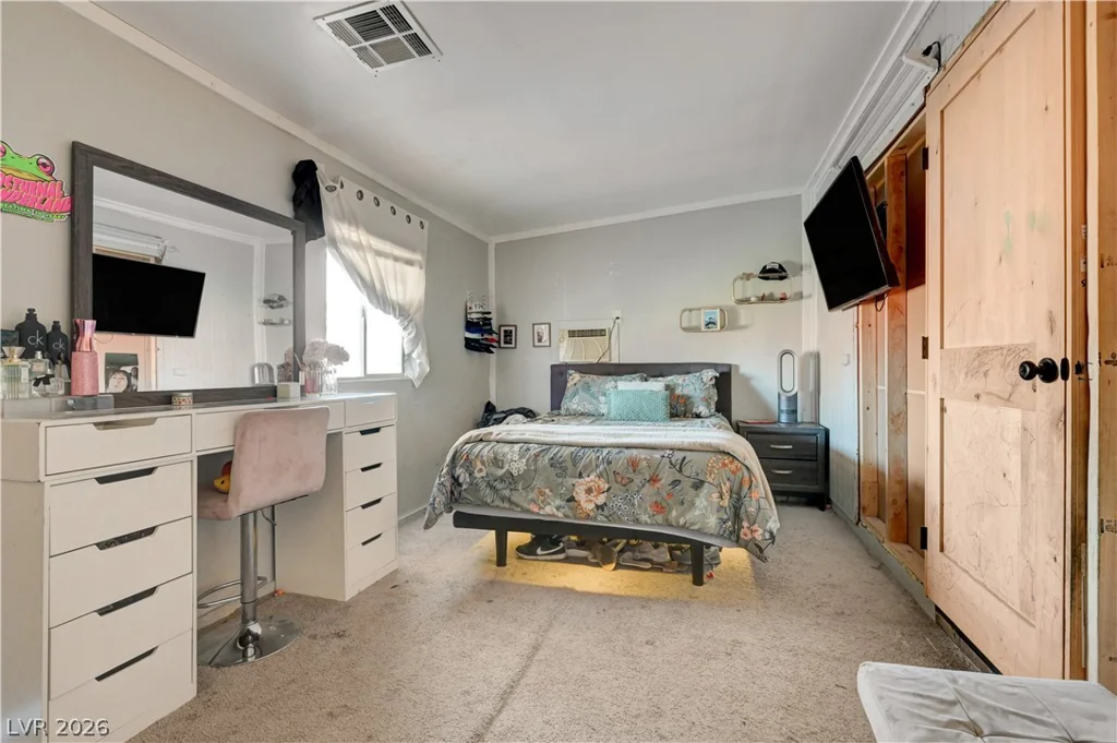 2124 Kenneth, North Las Vegas, NV 89030