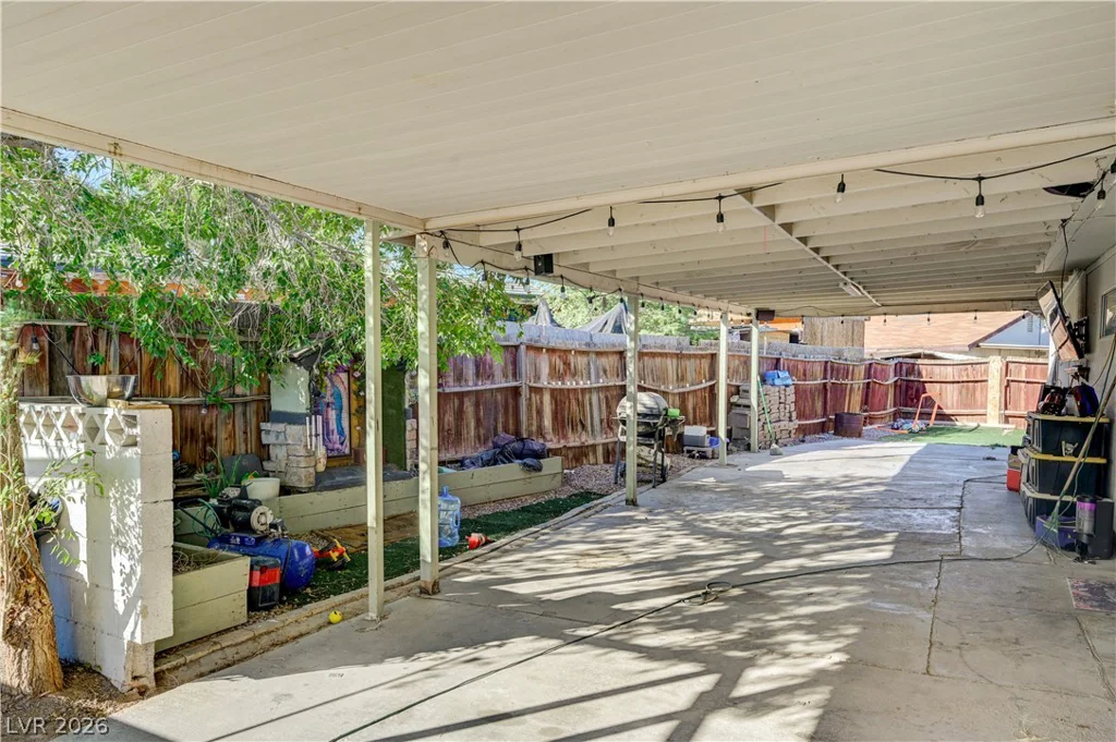2124 Kenneth, North Las Vegas, NV 89030
