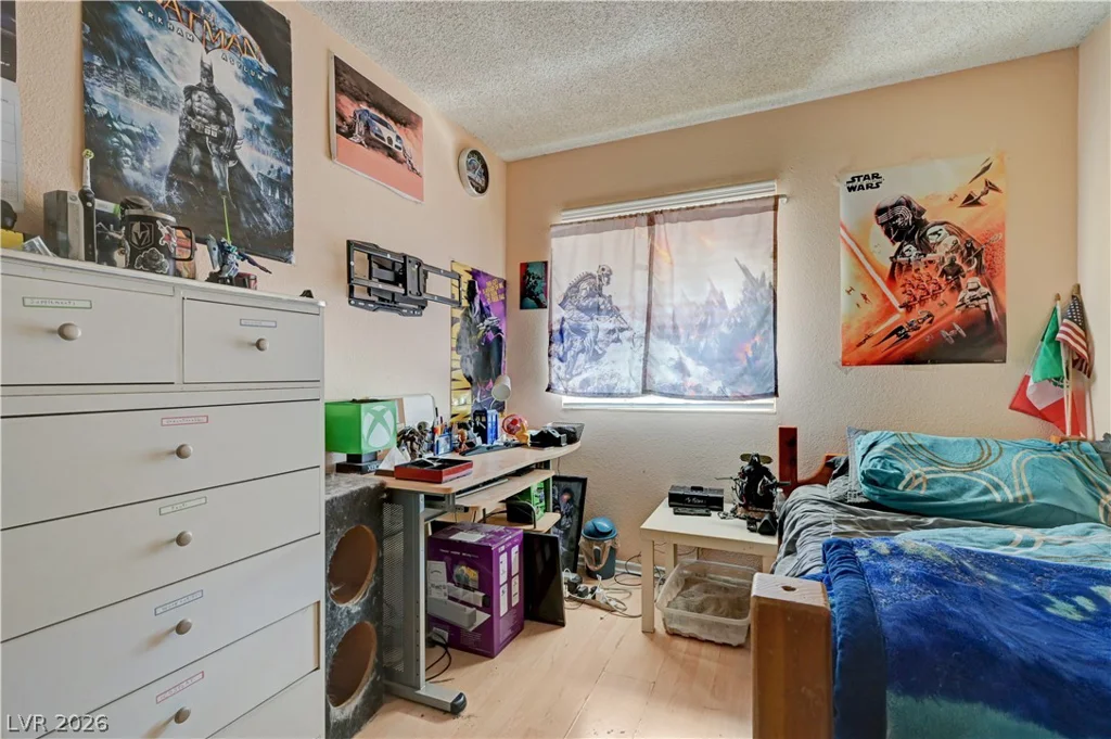 2124 Kenneth, North Las Vegas, NV 89030