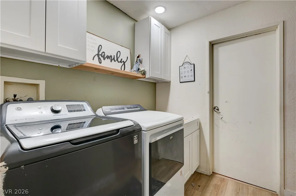 2124 Kenneth, North Las Vegas, NV 89030