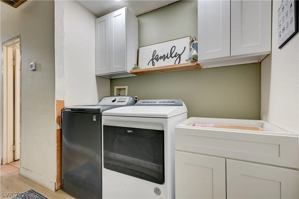 2124 Kenneth, North Las Vegas, NV 89030