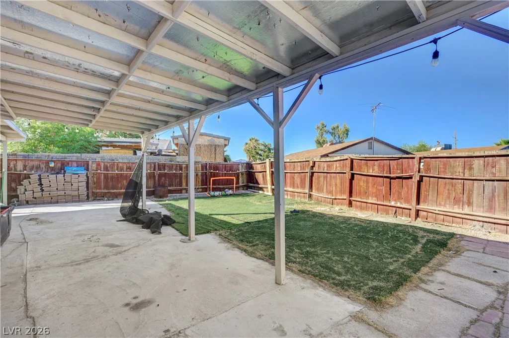 2124 Kenneth, North Las Vegas, NV 89030