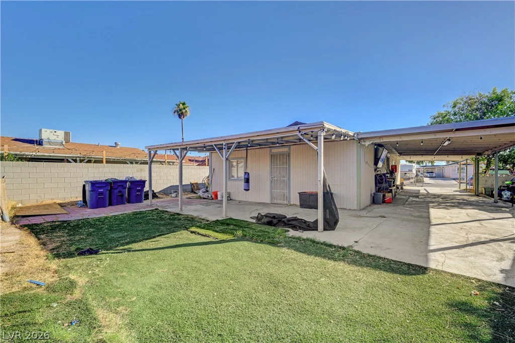 2124 Kenneth, North Las Vegas, NV 89030