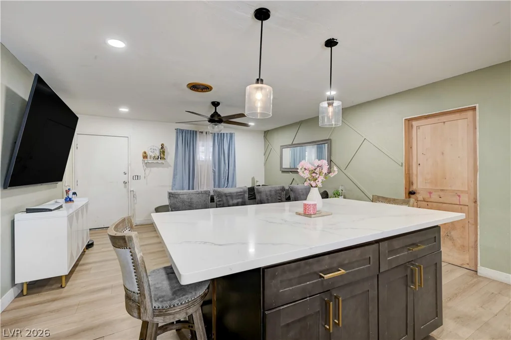 2124 Kenneth, North Las Vegas, NV 89030