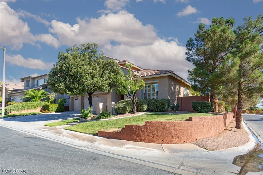 11000 Arbor Pine, Las Vegas, NV 89144