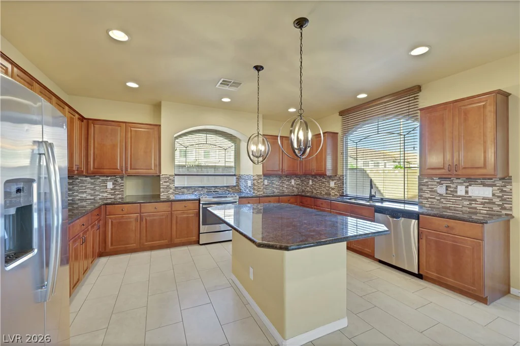 9728 Golden Thread, Las Vegas, NV 89141