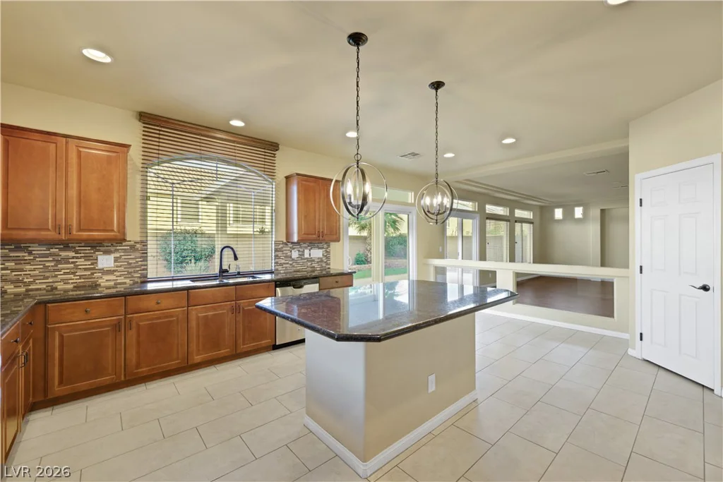 9728 Golden Thread, Las Vegas, NV 89141