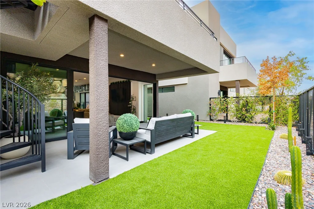 13 Promenade Isle, Henderson, NV 89011