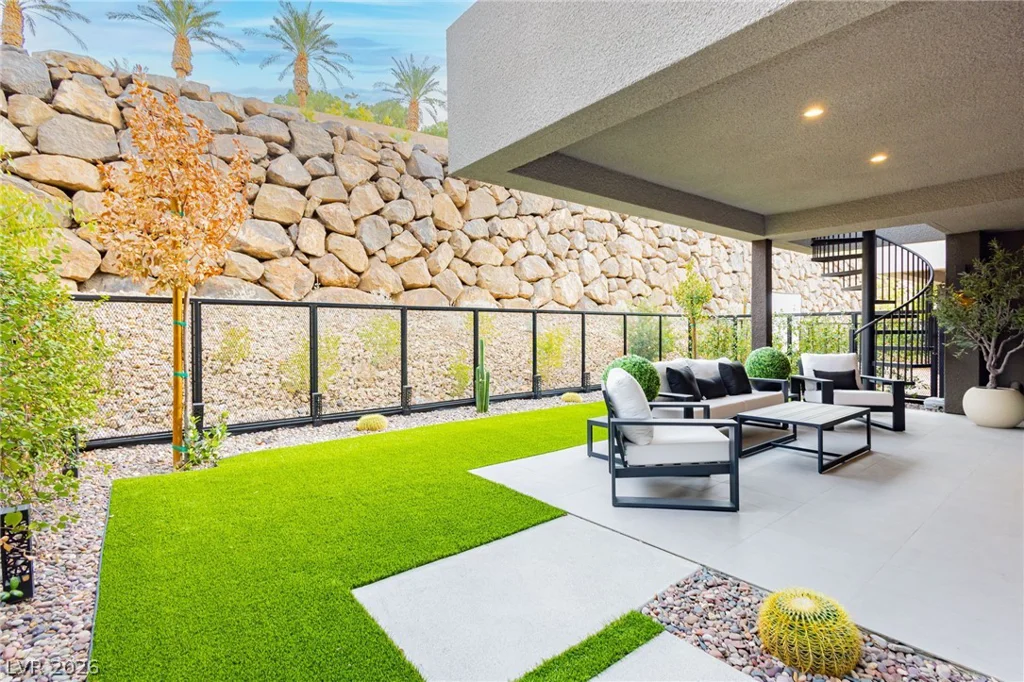 13 Promenade Isle, Henderson, NV 89011