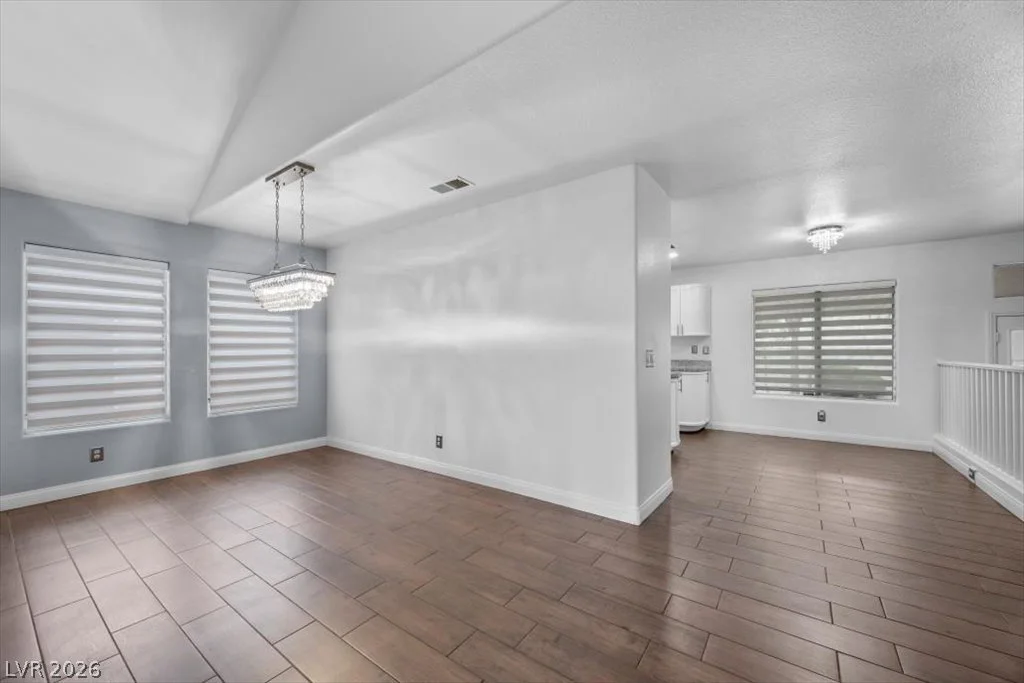 7882 Gilmore, Las Vegas, NV 89129