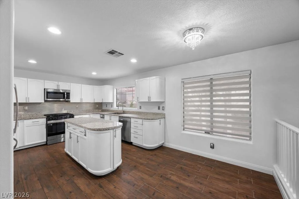 7882 Gilmore, Las Vegas, NV 89129