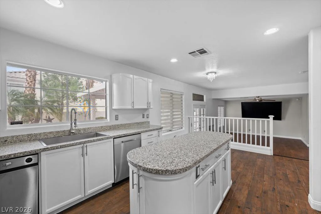 7882 Gilmore, Las Vegas, NV 89129