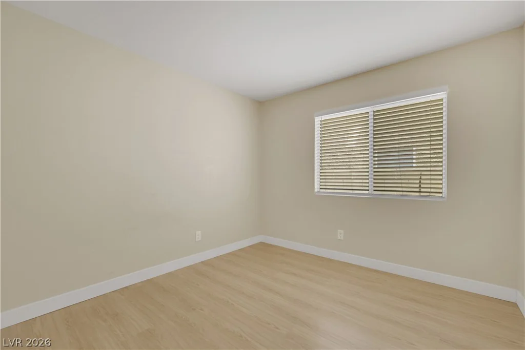 7664 Little Valley, Las Vegas, NV 89147