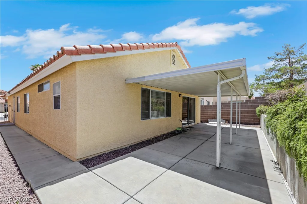 7664 Little Valley, Las Vegas, NV 89147