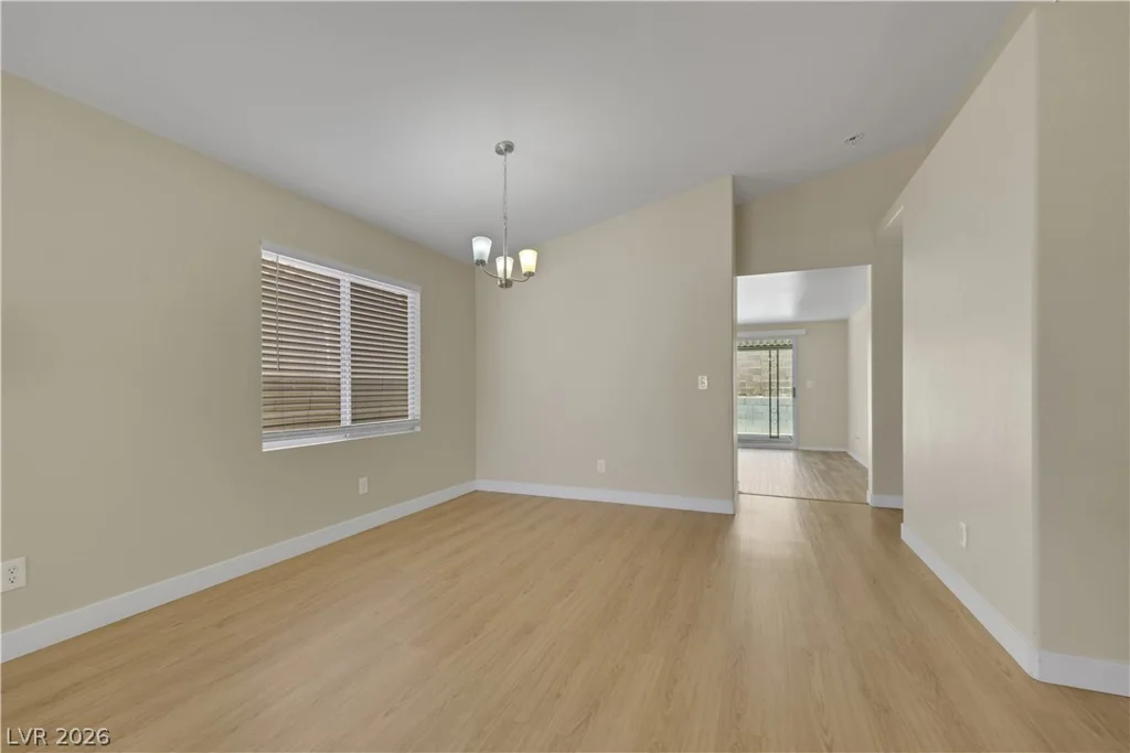 7664 Little Valley, Las Vegas, NV 89147