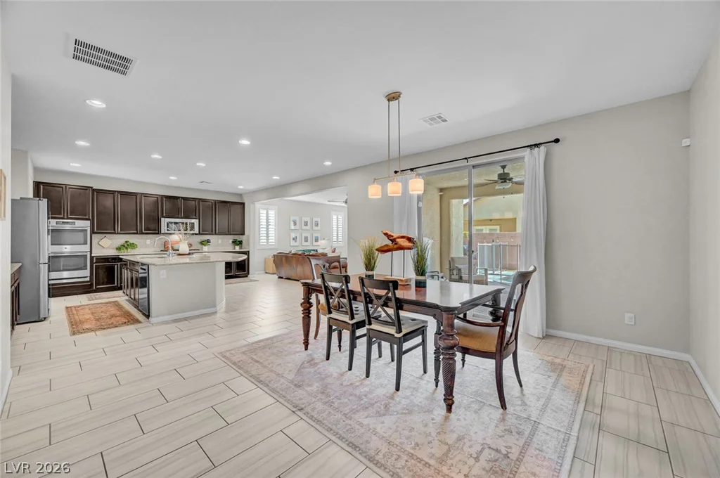 5560 Honey Creek, Las Vegas, NV 89131