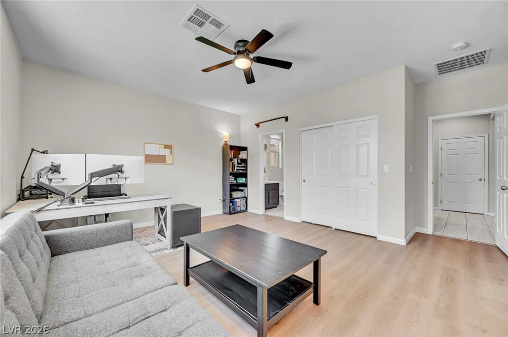 5560 Honey Creek, Las Vegas, NV 89131