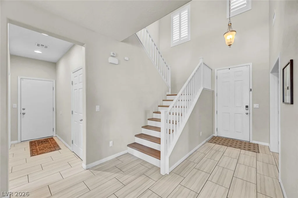 5560 Honey Creek, Las Vegas, NV 89131