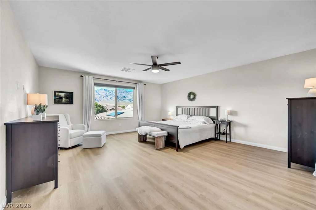 5560 Honey Creek, Las Vegas, NV 89131