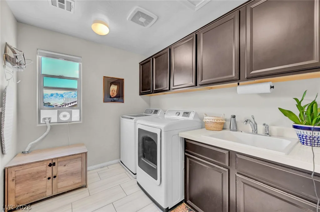 5560 Honey Creek, Las Vegas, NV 89131