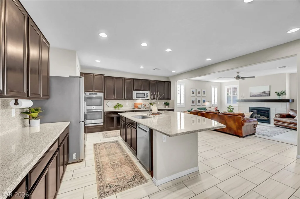5560 Honey Creek, Las Vegas, NV 89131
