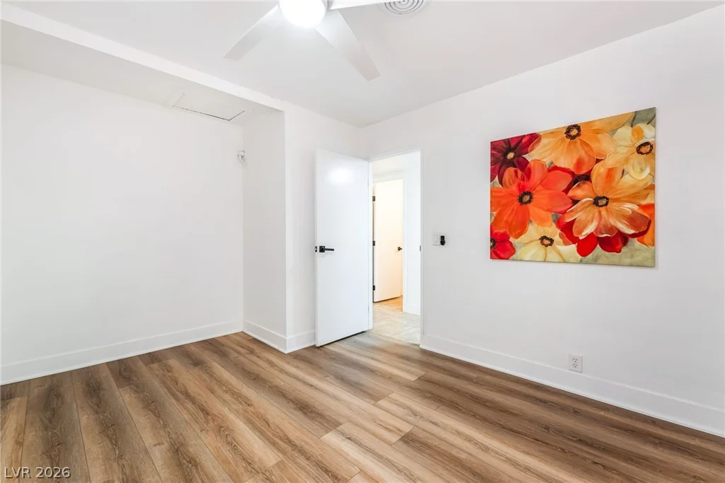 2989 Bel Air, Las Vegas, NV 89109