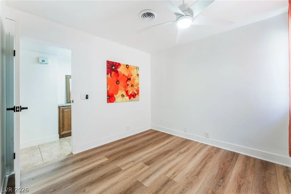 2989 Bel Air, Las Vegas, NV 89109
